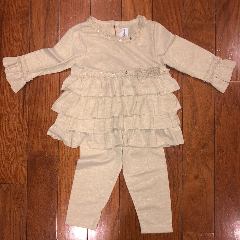 Adorable 2 piece shimmery gold outfit